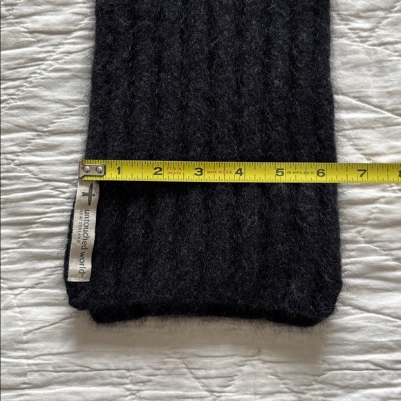 Untouched World Ribbed Scarf - Picture 6 of 8